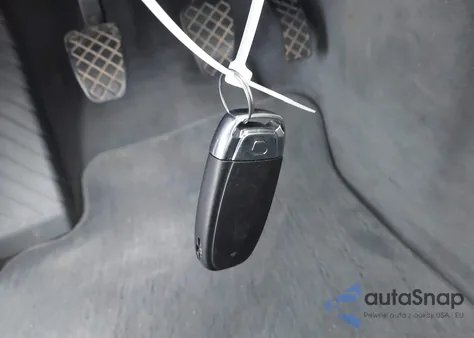 2014 Audi A4 2.0T Premium z USA, uszkodzony, nr VIN WAUHFAFL8EN015507